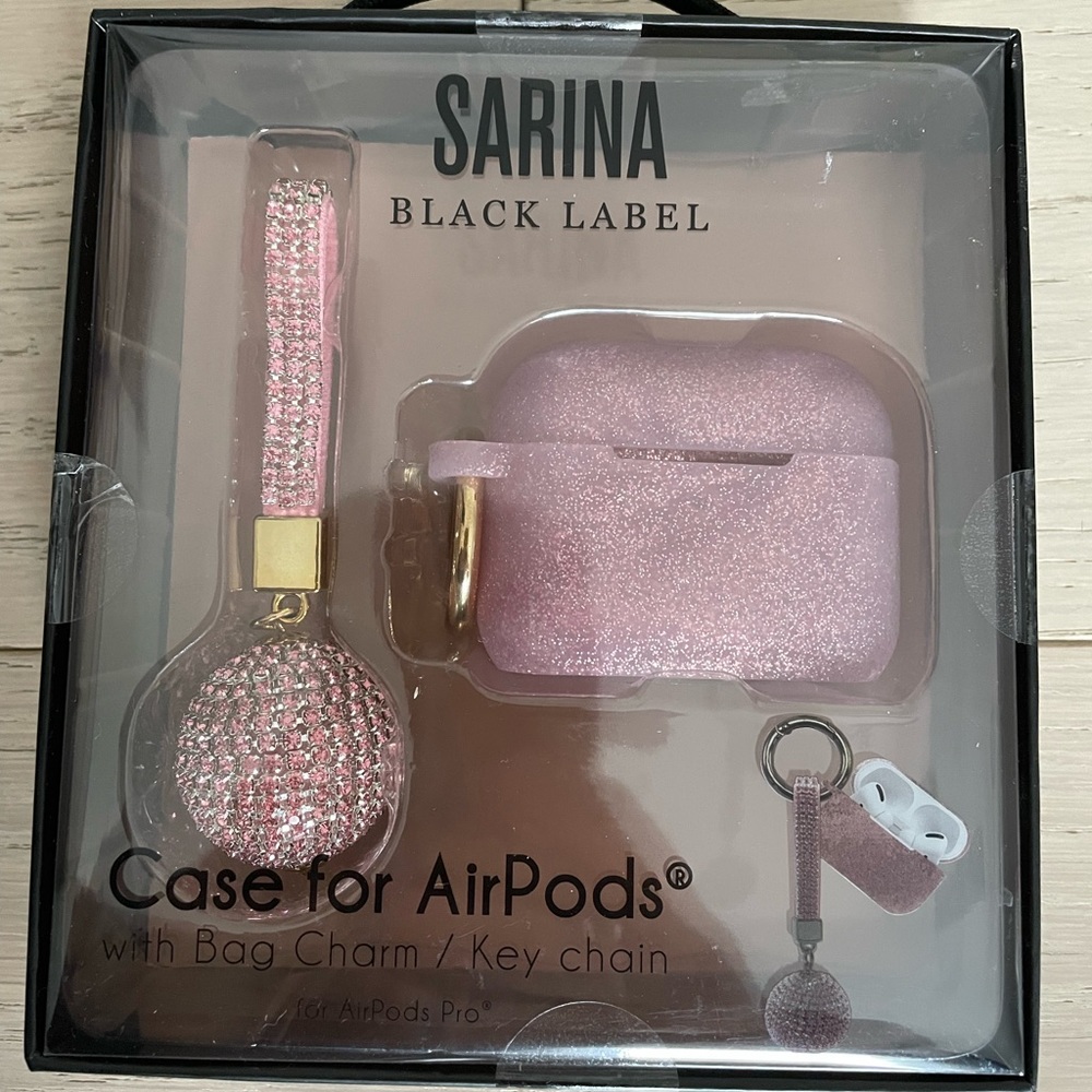 New Sarina Black LabelCase for AirPods
with Bag Charm /Key chain for AirPods Pro